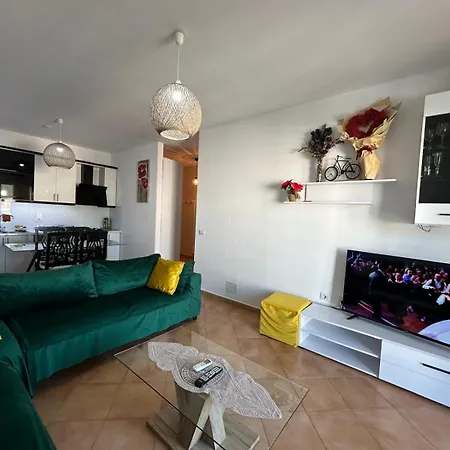 アパート Vlora Apartment *